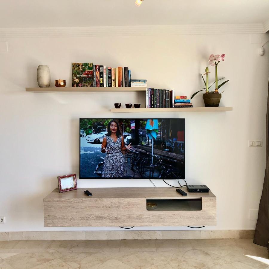D12 Espectacular Y Moderno Apartamento En Primera Linea - Estepona - Sinfonia Del Mar 외부 사진